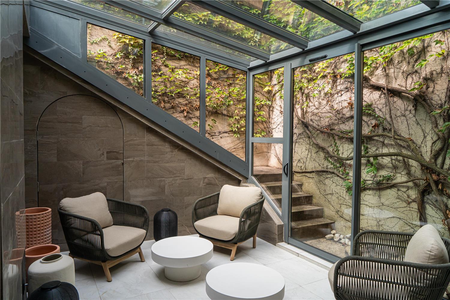 Cour des Loges Lyon, A Radisson Collection Hotel by null