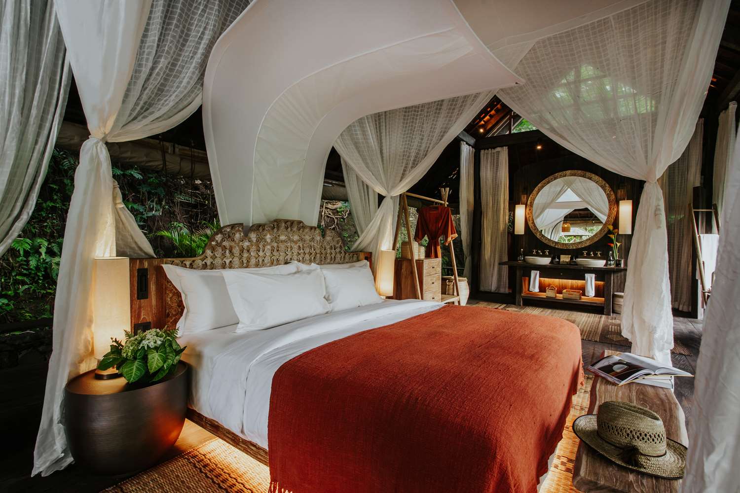 Buahan, a Banyan Tree Escape by null