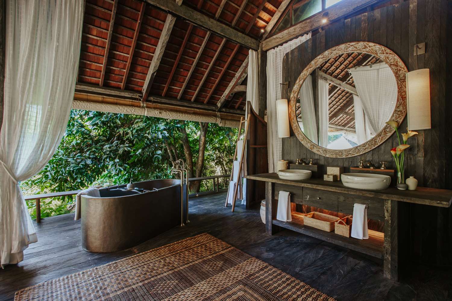 Buahan, a Banyan Tree Escape by null