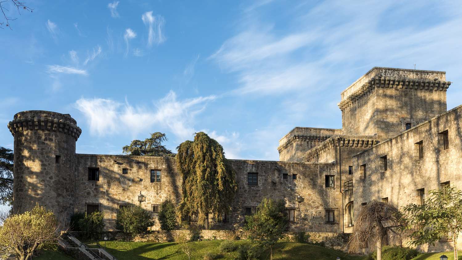Parador de Jarandilla de la Vera by null