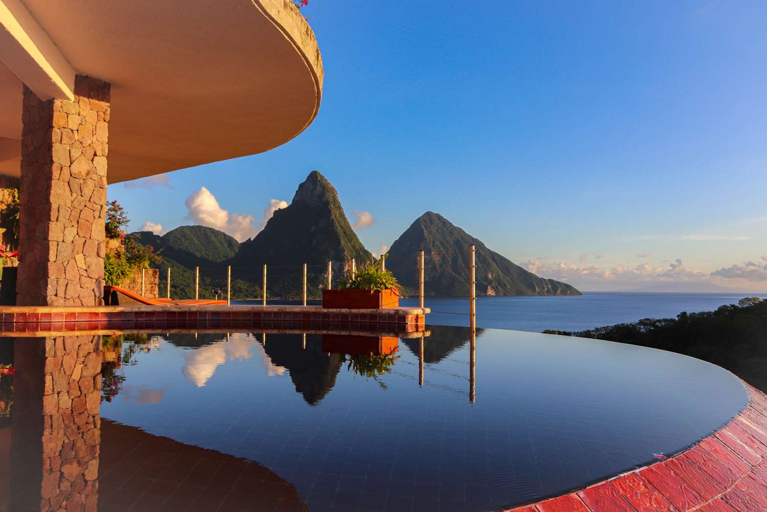 Jade Mountain Resort by null