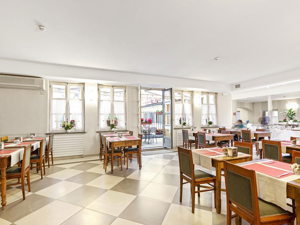 Hotel Roma e Rocca Cavour by null