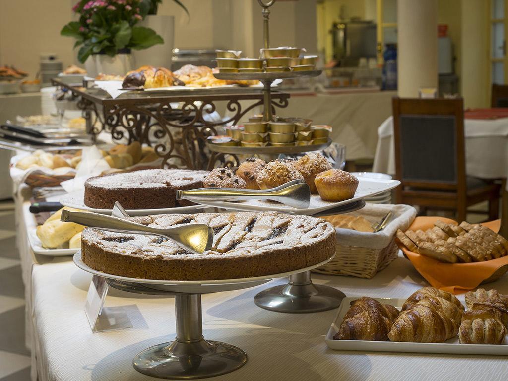 Hotel Roma e Rocca Cavour by null