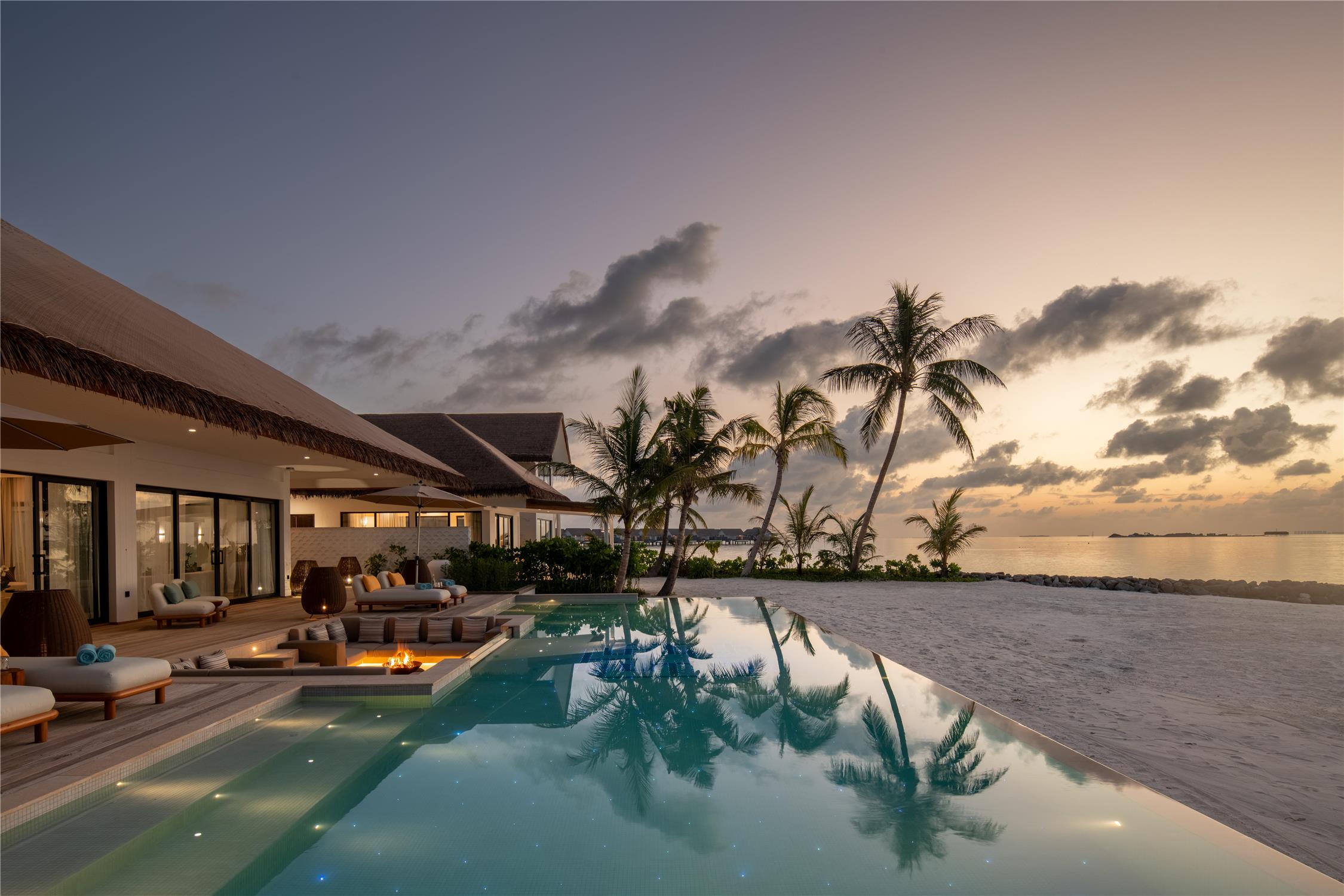Hilton Maldives Amingiri Resort & Spa photo 4