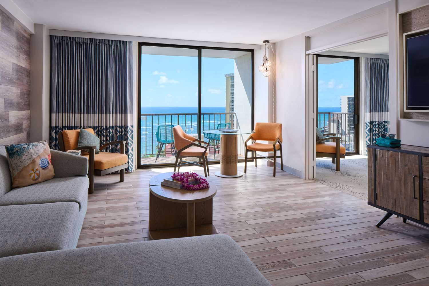 OUTRIGGER Waikiki Beachcomber Hotel by null