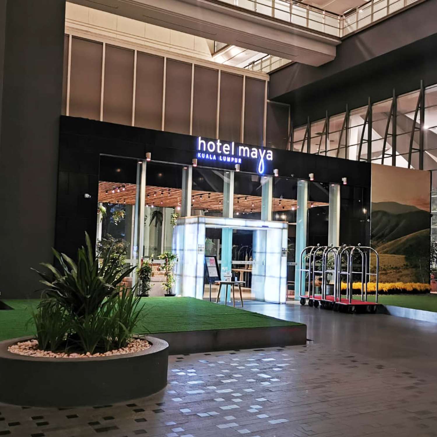 Hotel Maya Kuala Lumpur City Centre by null