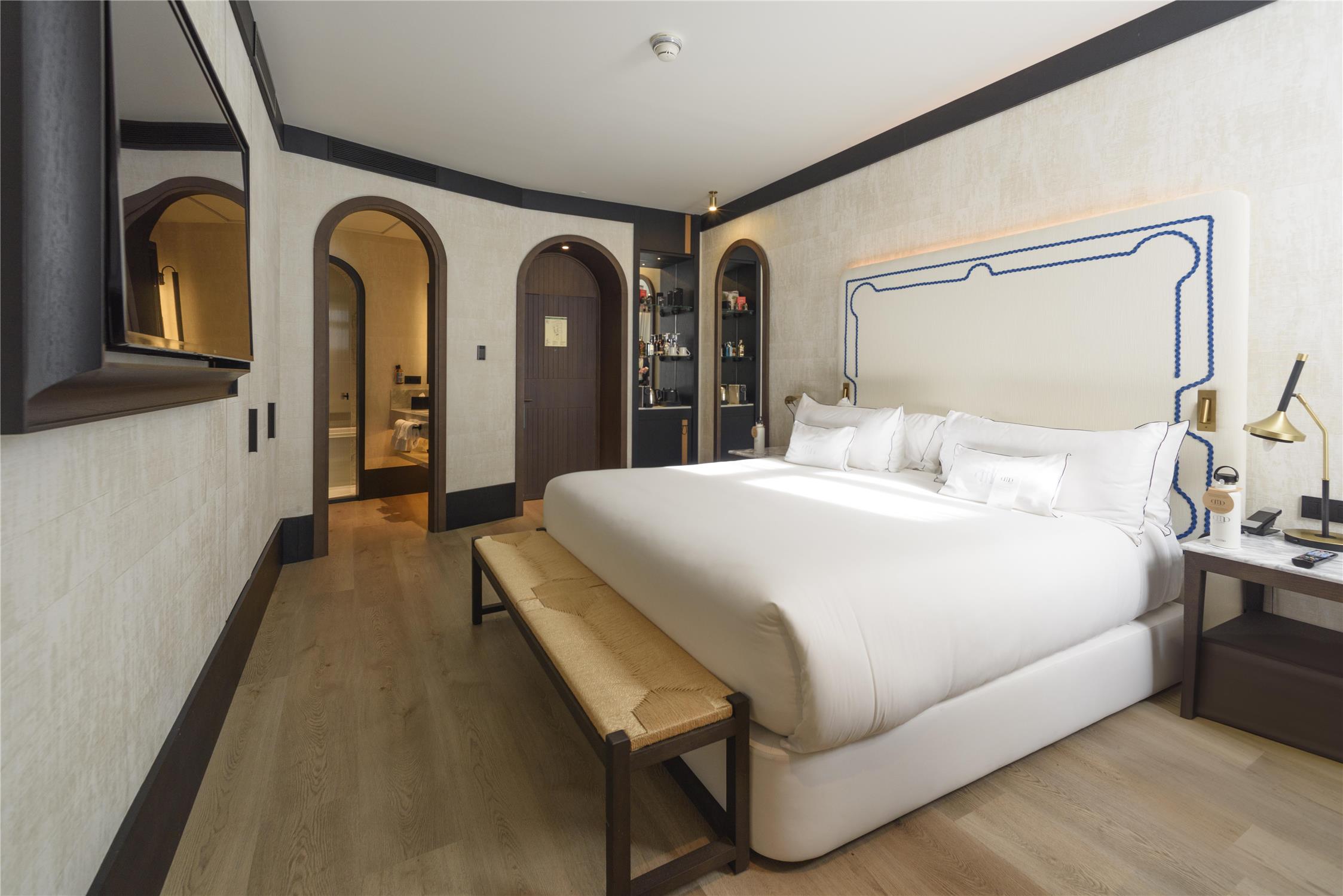 Hotel Montera Madrid, Curio Collection By Hilton photo 4