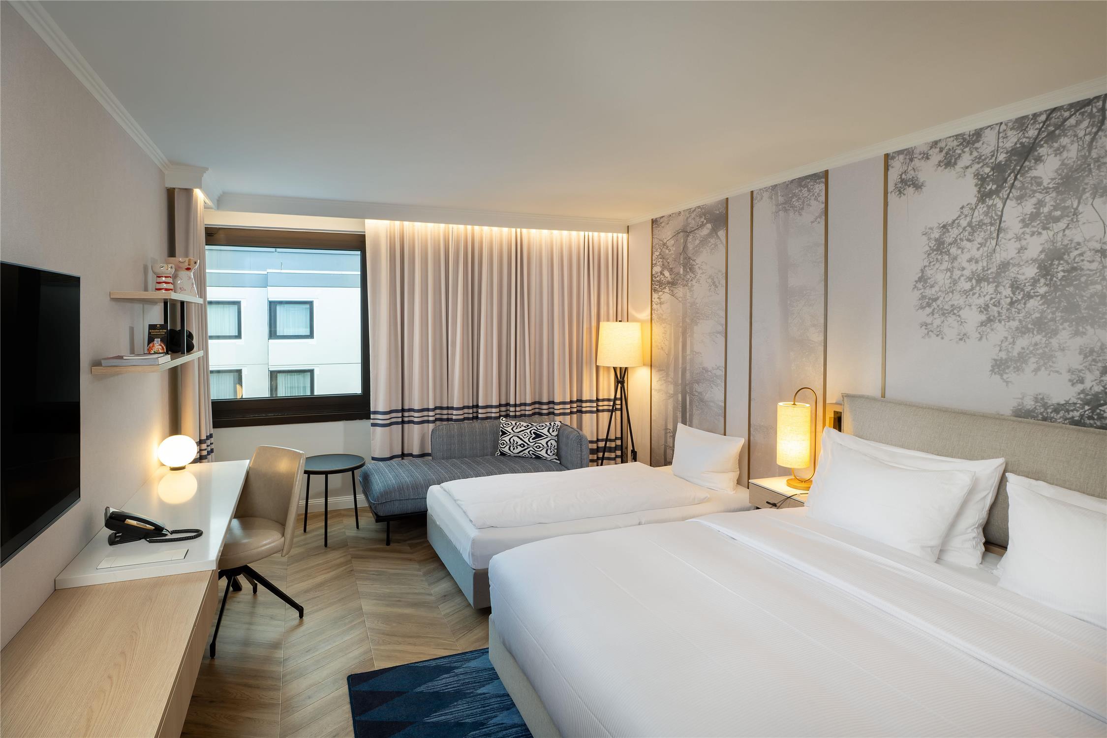 DoubleTree by Hilton Berlin Ku'damm photo 3