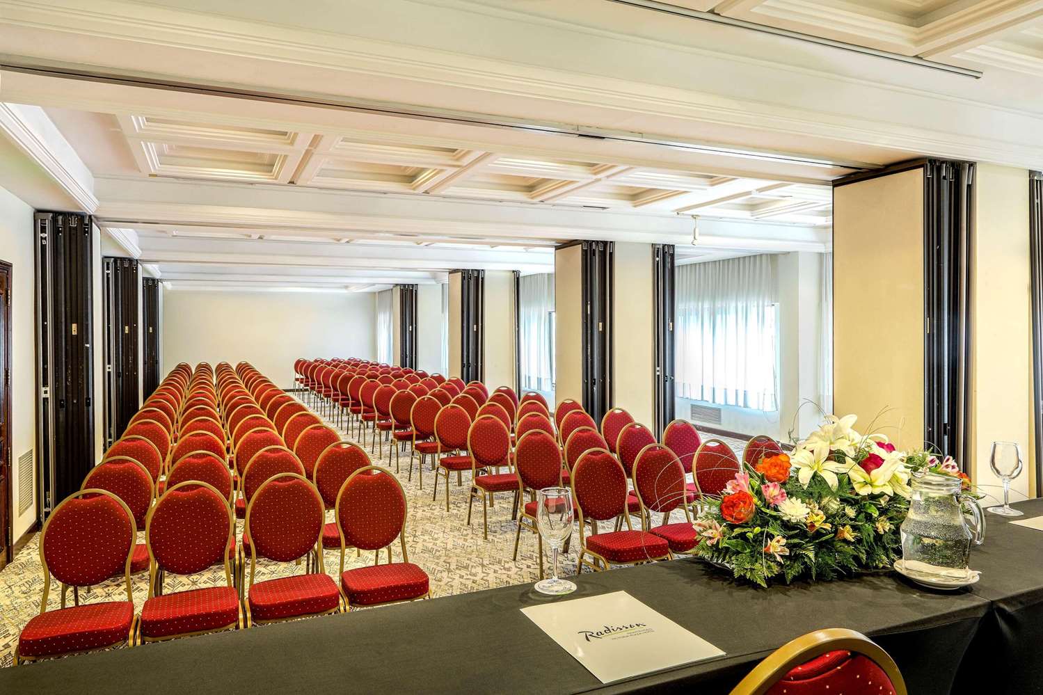 Radisson Montevideo Victoria Plaza Hotel photo 6