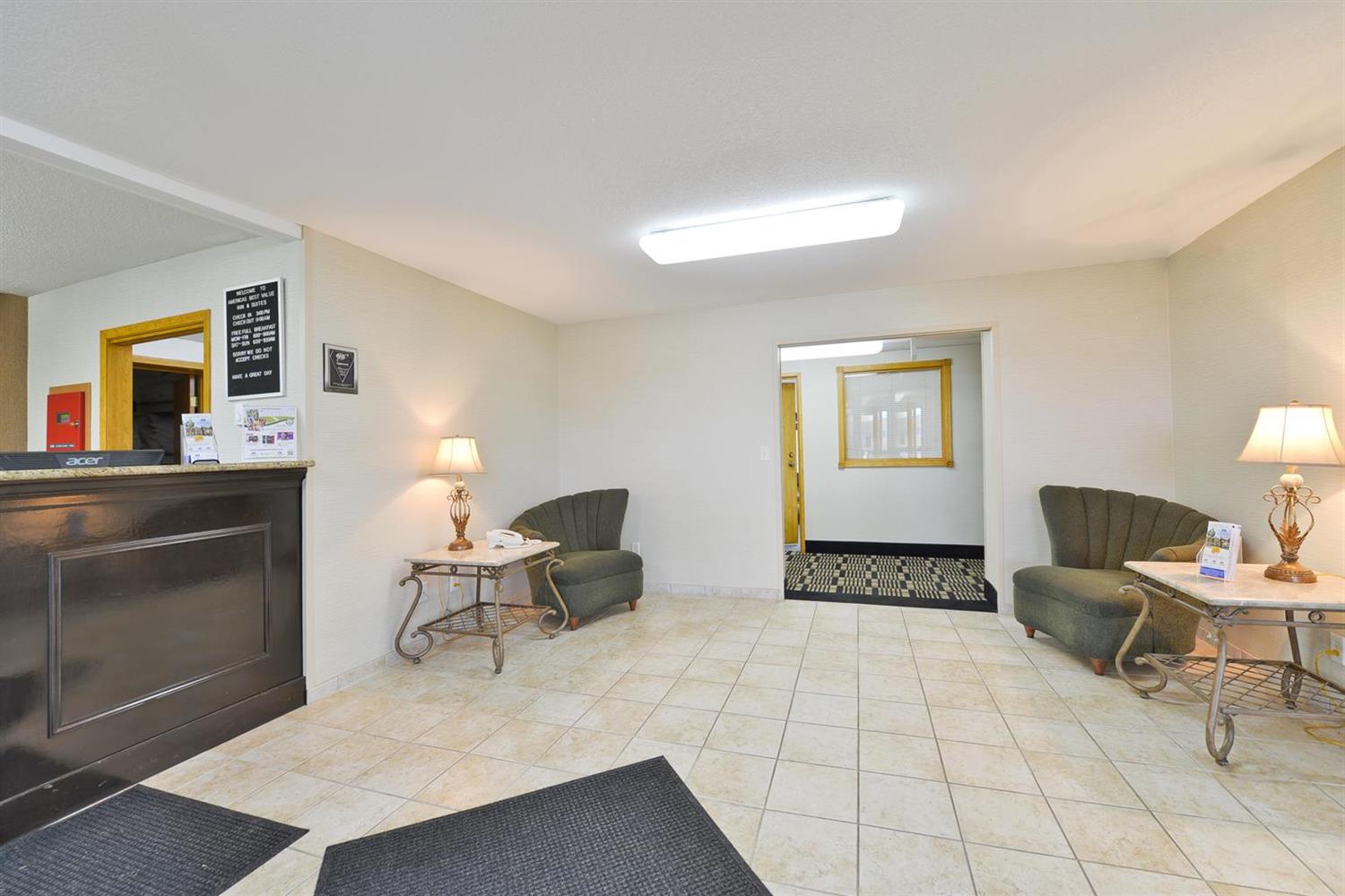 Americas Best Value Inn & Suites Bismarck photo 4
