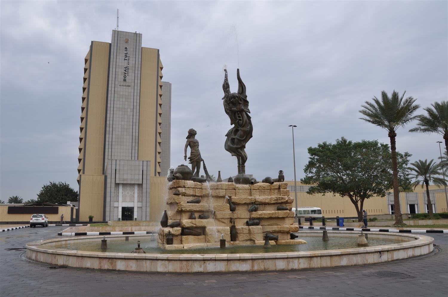 Royal Tulip Al-Rasheed Hotel image