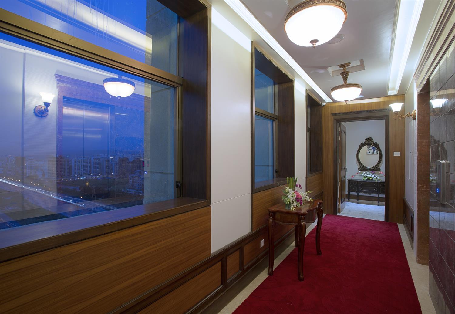 Royal Tulip Hotel photo 5