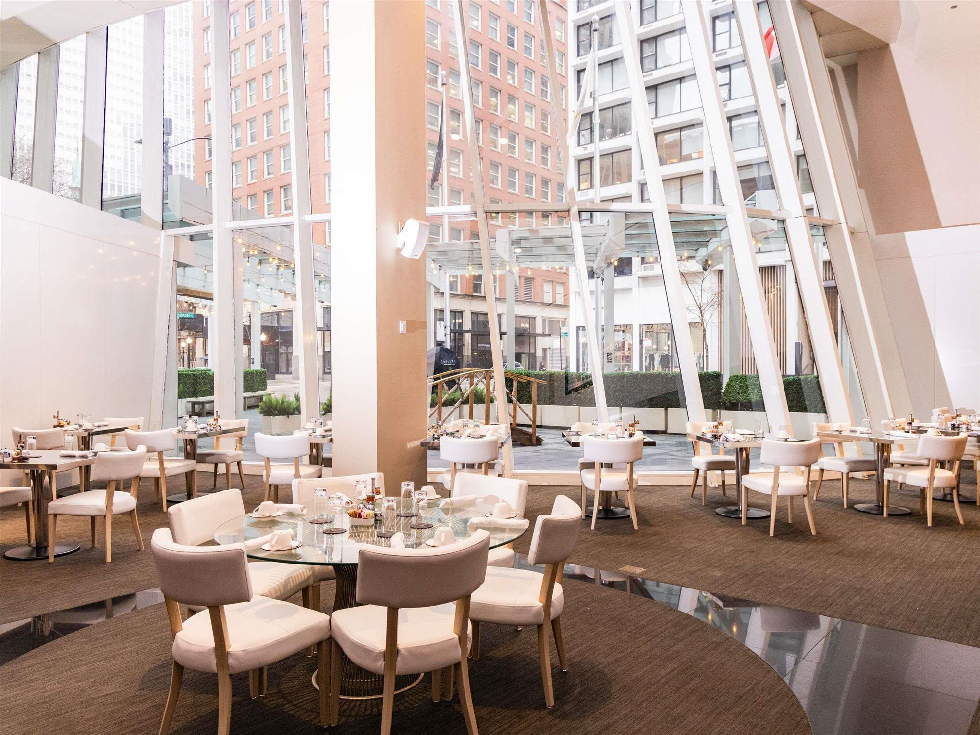 Sofitel Chicago Magnificent Mile photo 7