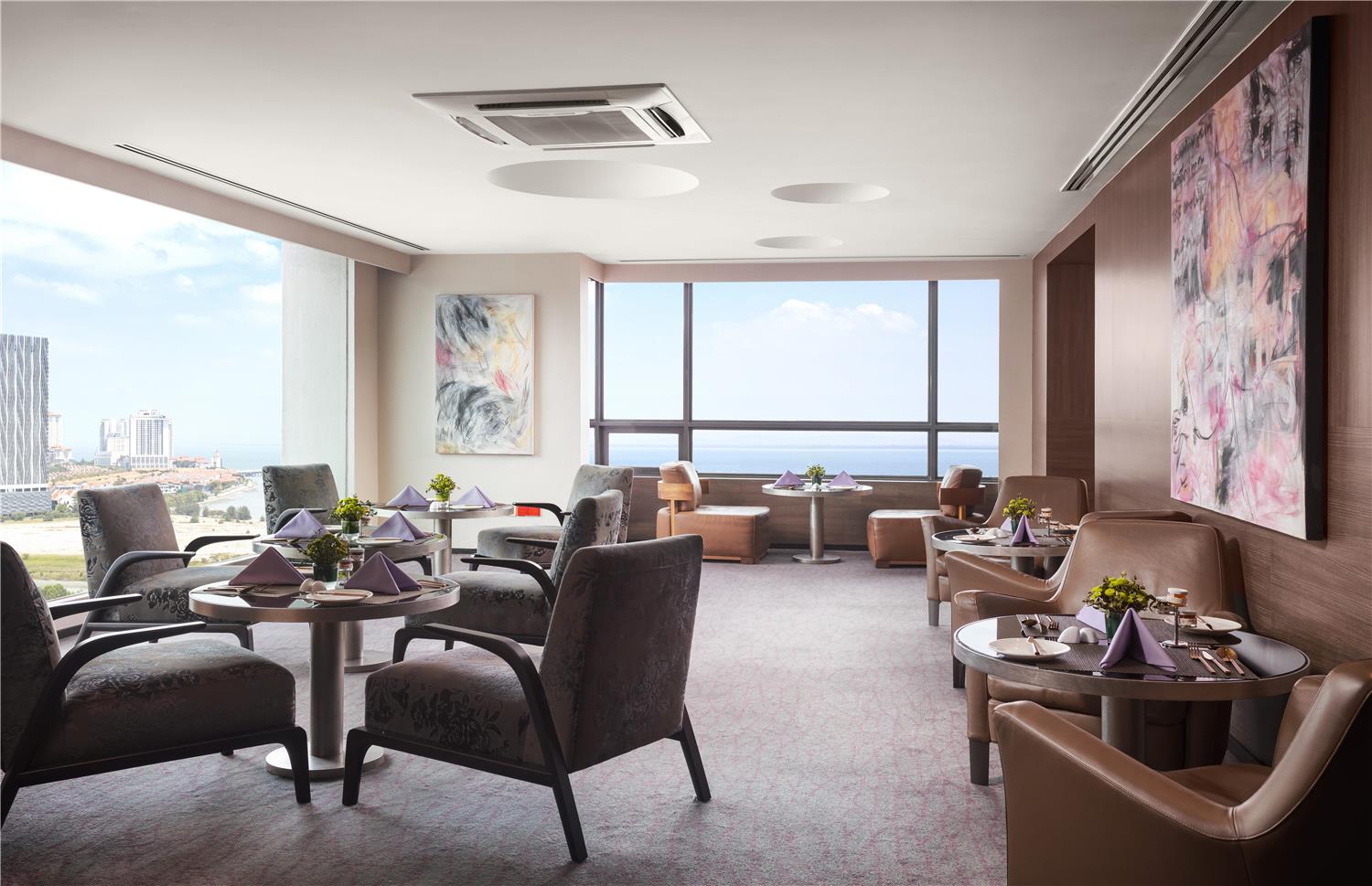 G Hotel Gurney by null