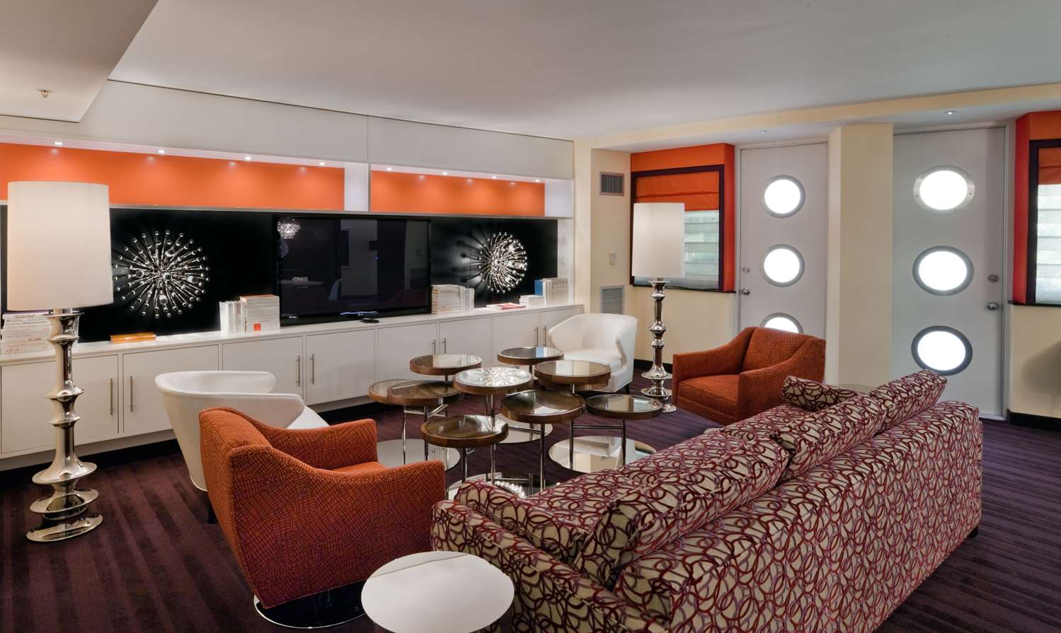 Washington Plaza Hotel by null