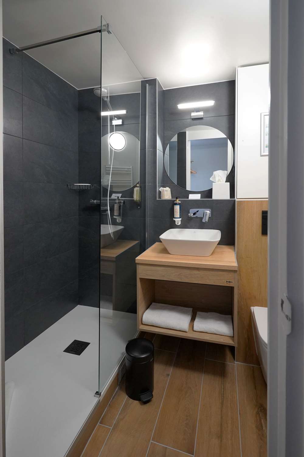 Best Western The Hotel Versailles by null