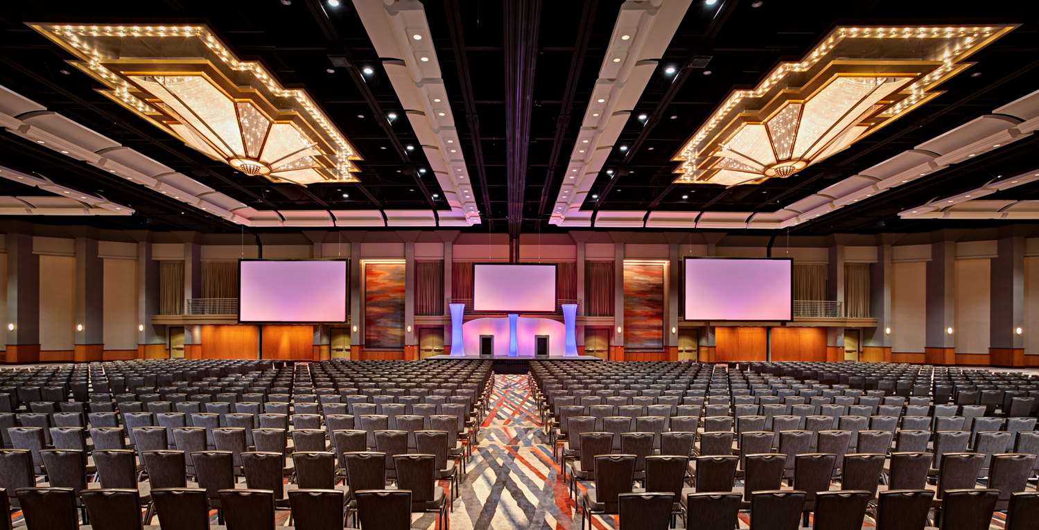 Hyatt Regency Dallas by null