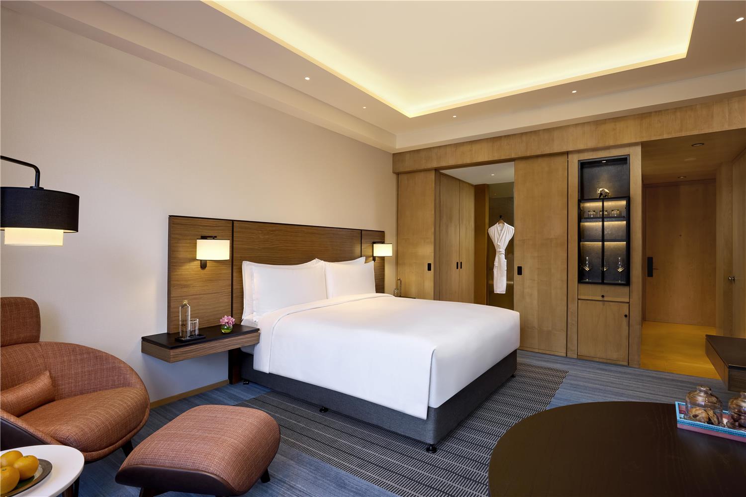 Grand Hyatt Mumbai Hotel & Residences by null