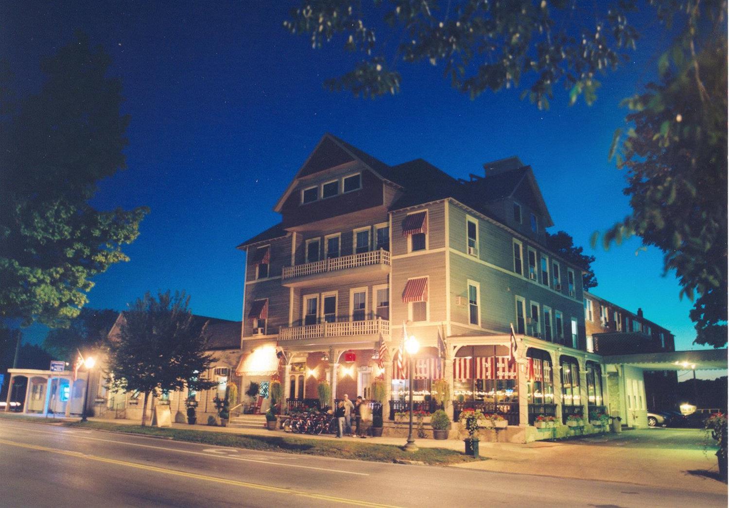 The Inn at Saratoga by null
