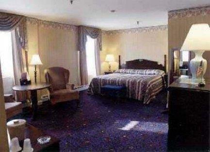 The Inn at Saratoga by null