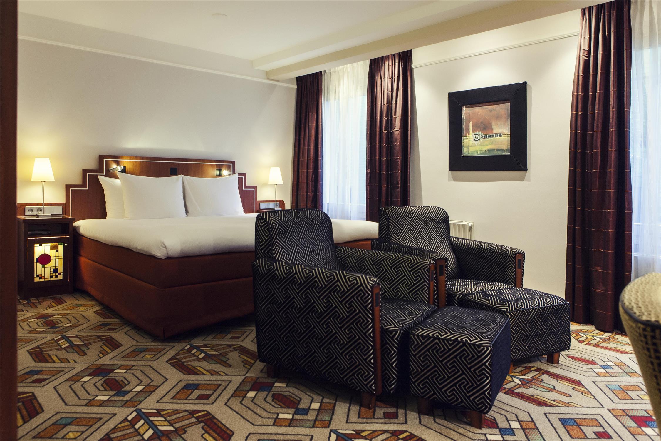 Banks Mansion by null