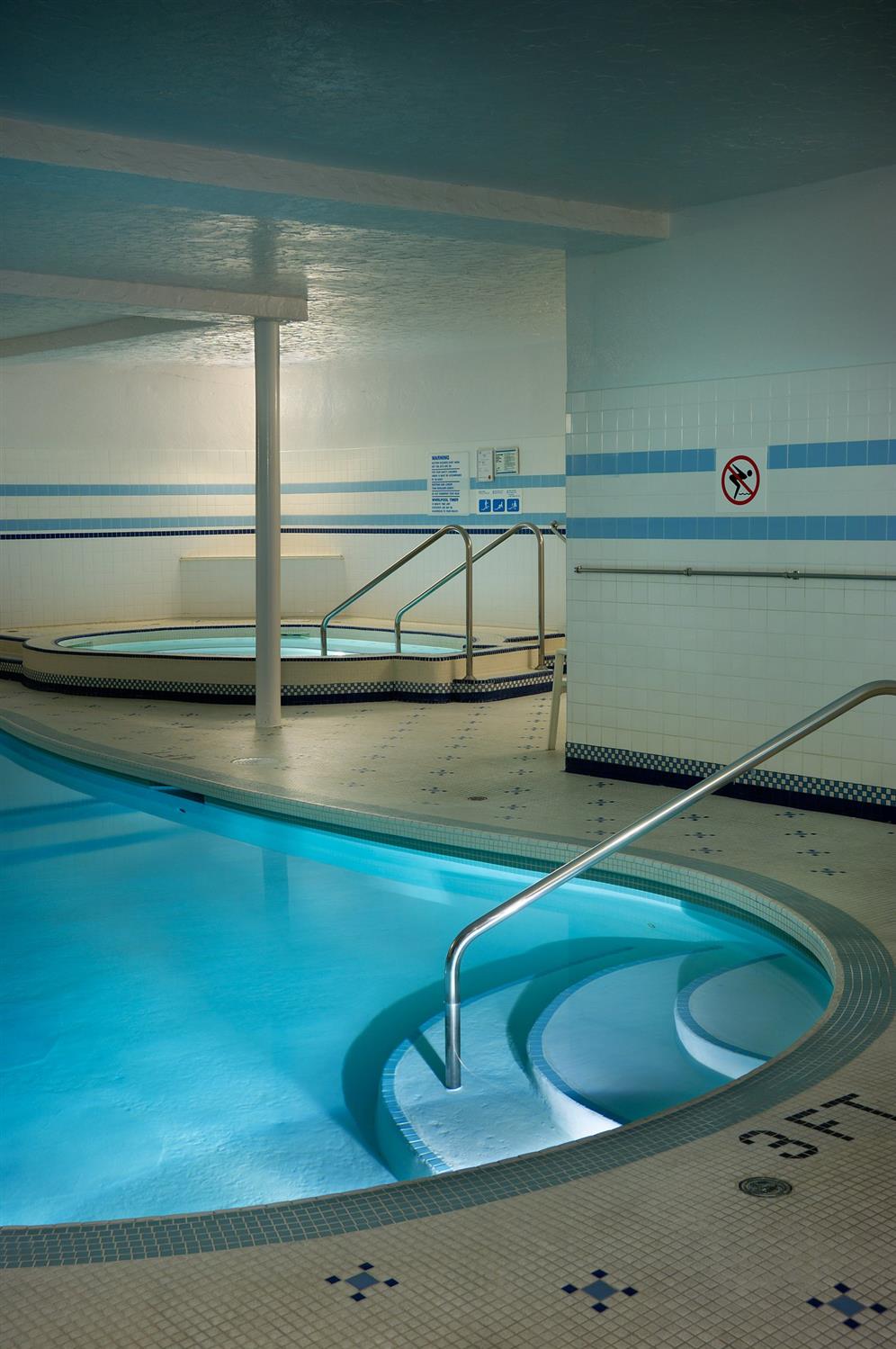 Royal Scot Hotel & Suites by null