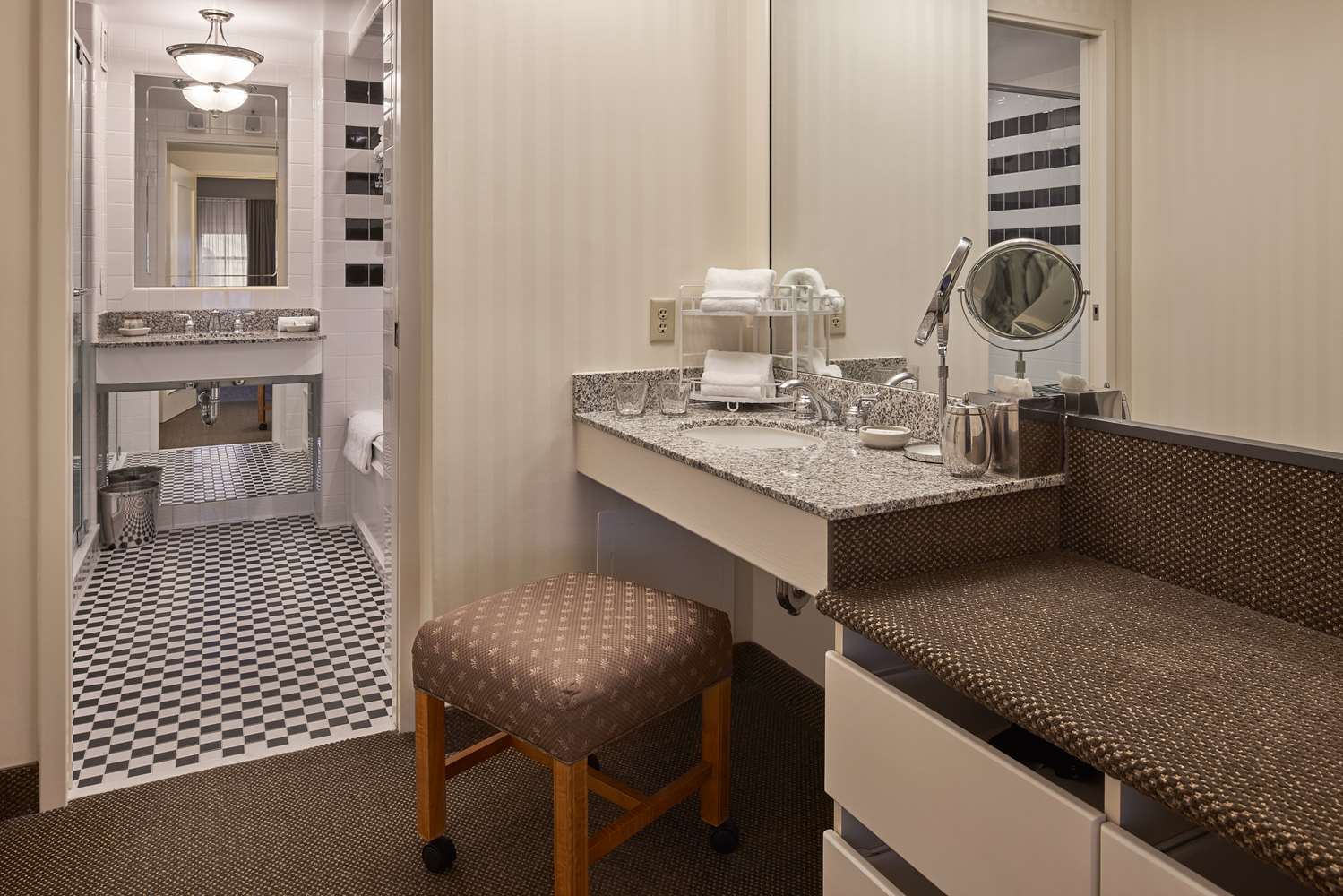 O.Henry Hotel by null