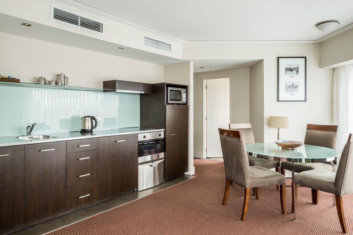 Bolton Hotel by null