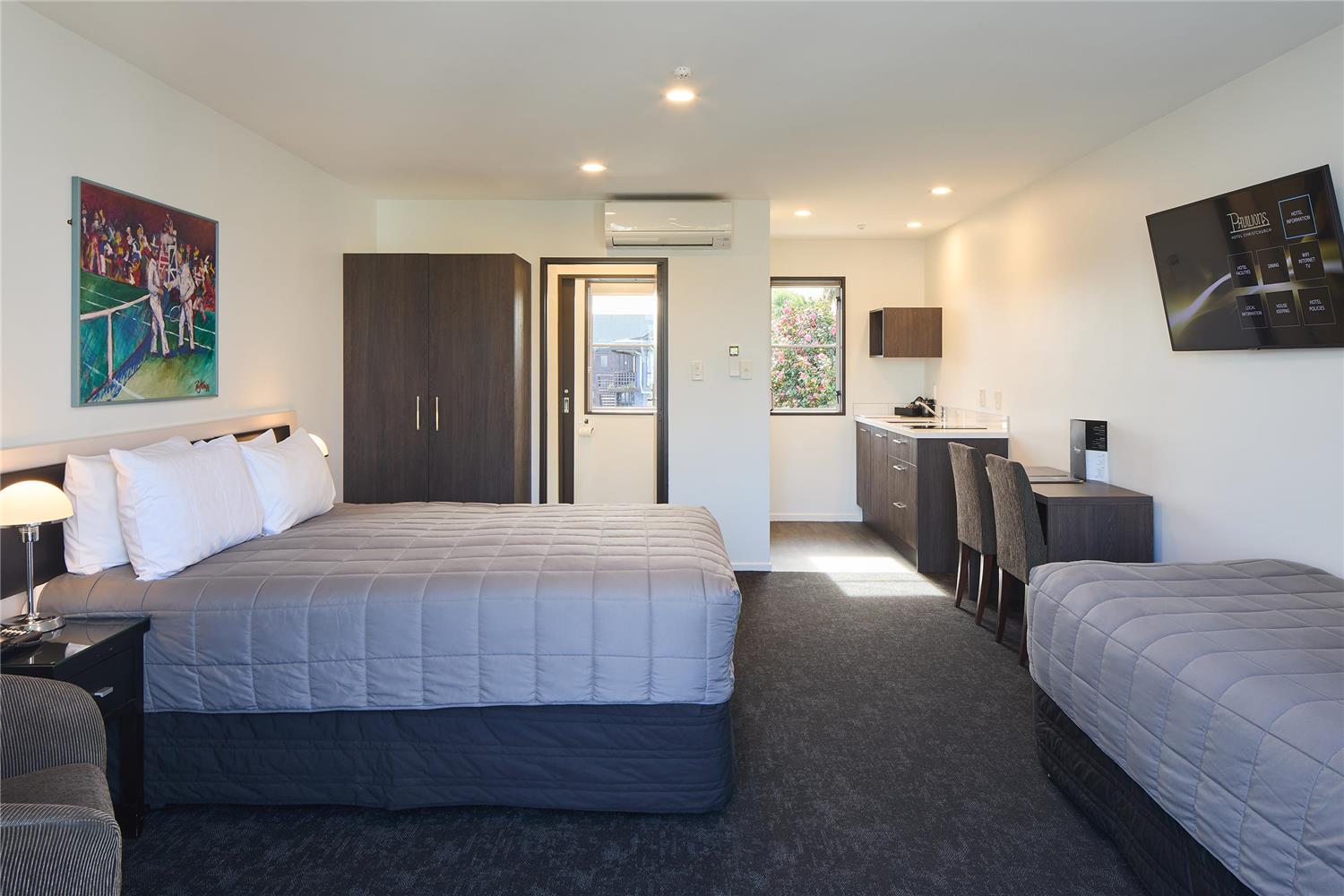 Pavilions Hotel by null