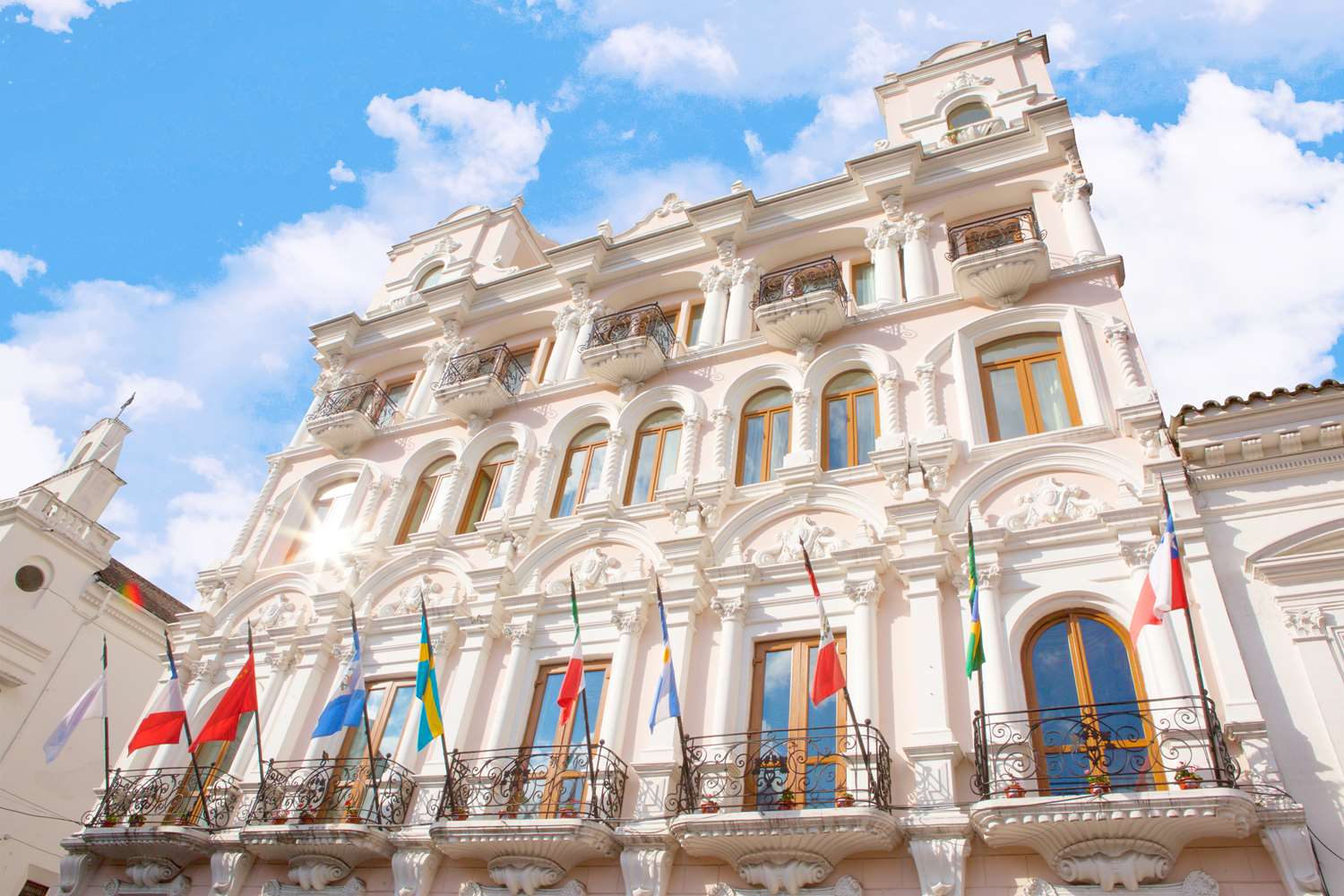 Hotel Plaza Grande Quito by null