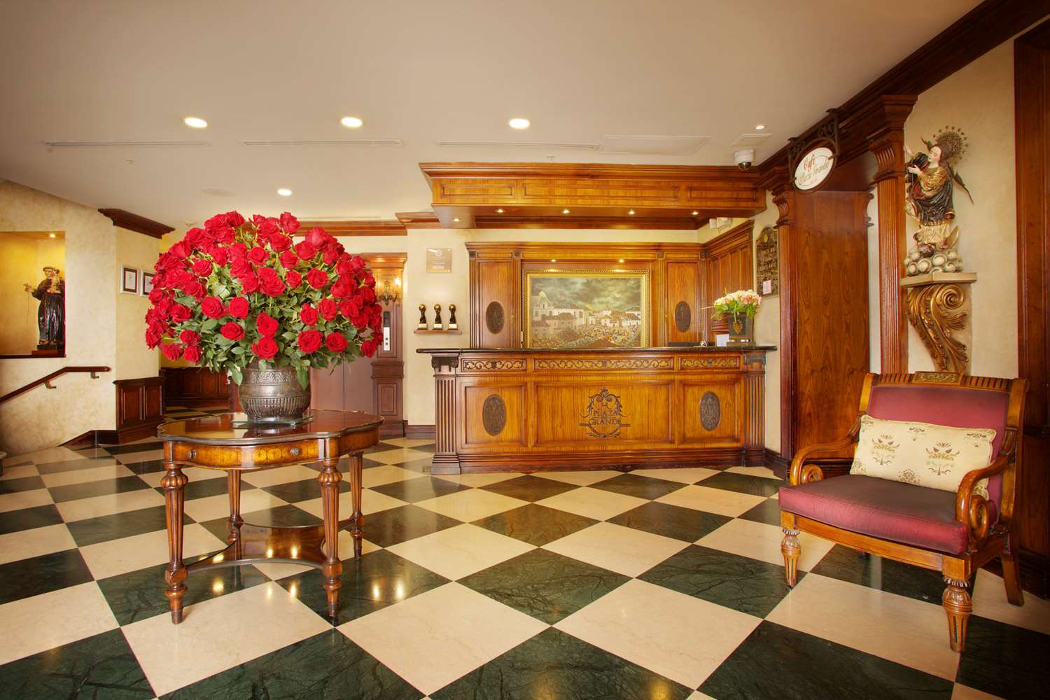 Hotel Plaza Grande Quito by null