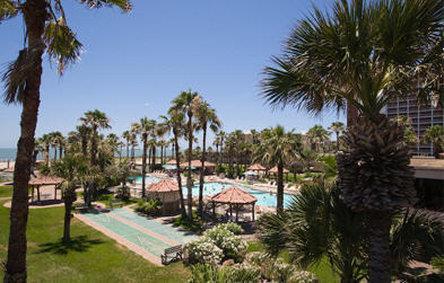 Isla Grand Beach Resort by null