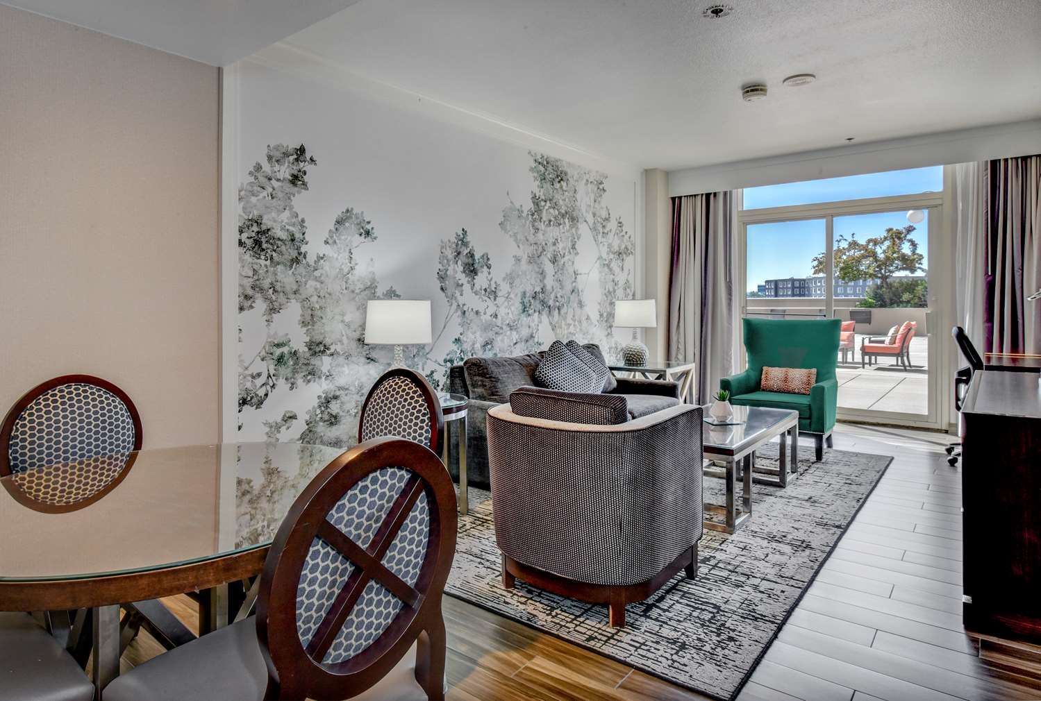 The Grove Hotel by null