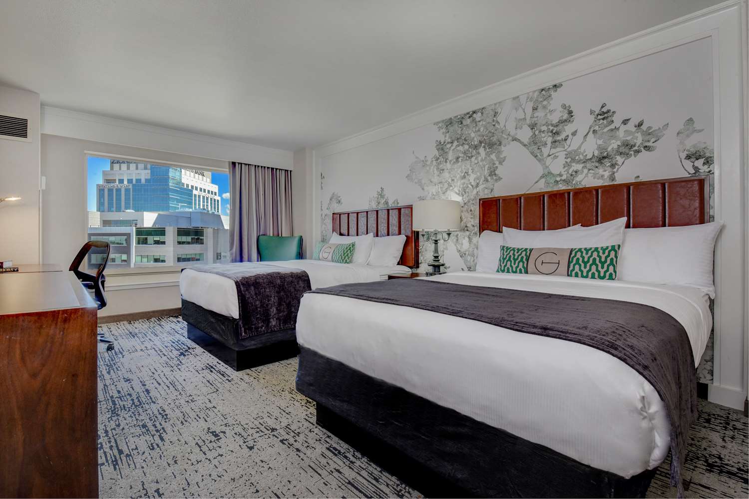 The Grove Hotel by null