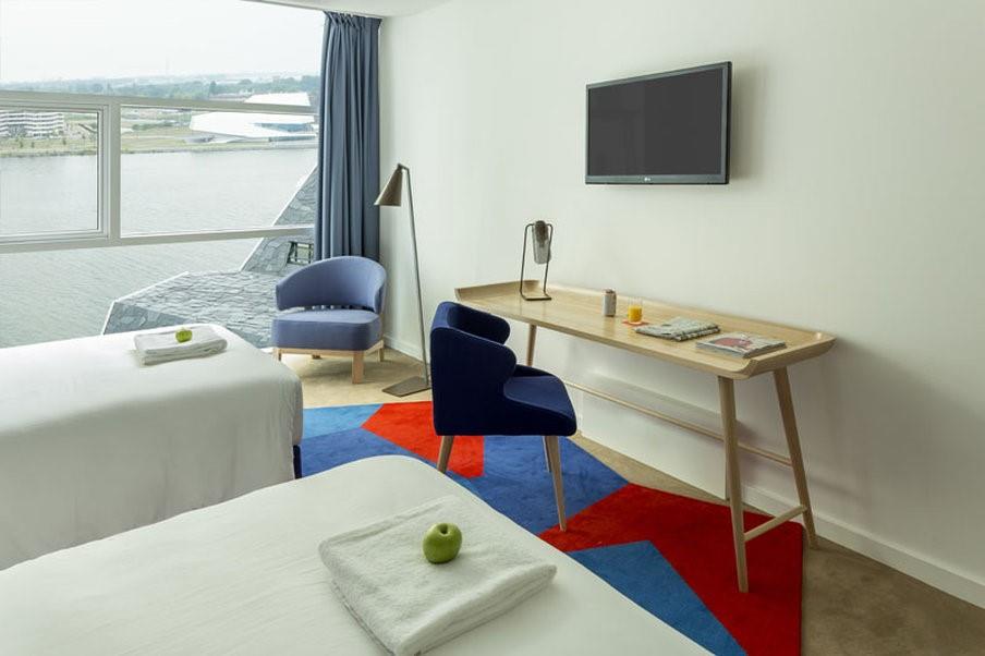 Room Mate Aitana by null