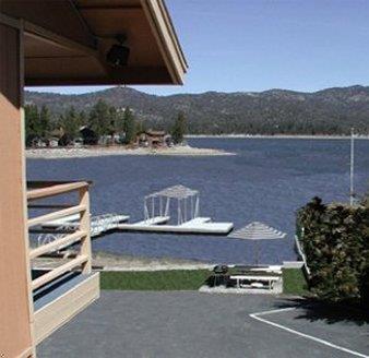 Big Bear LakeFront Lodge by null
