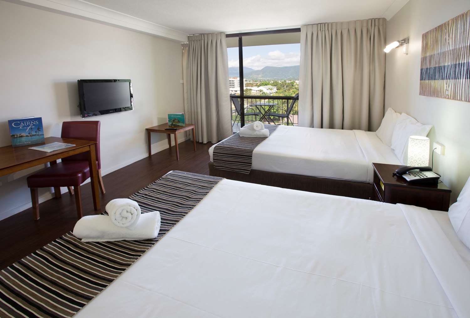 Cairns Plaza Hotel by null