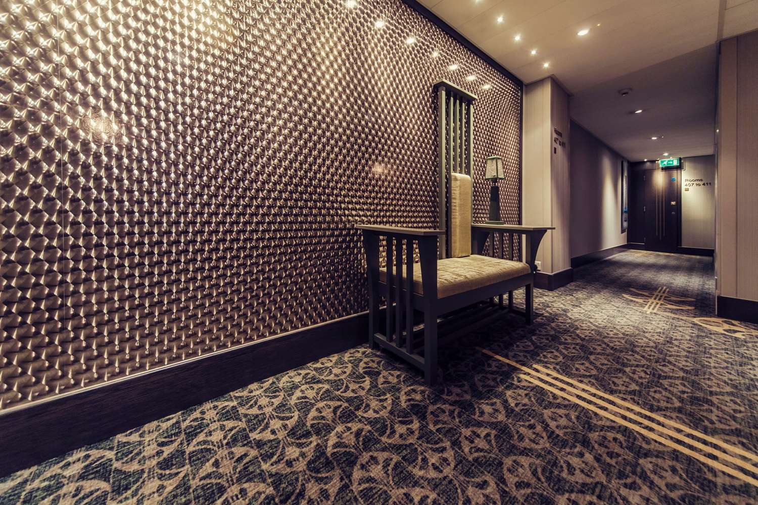 Carlton George Hotel by null