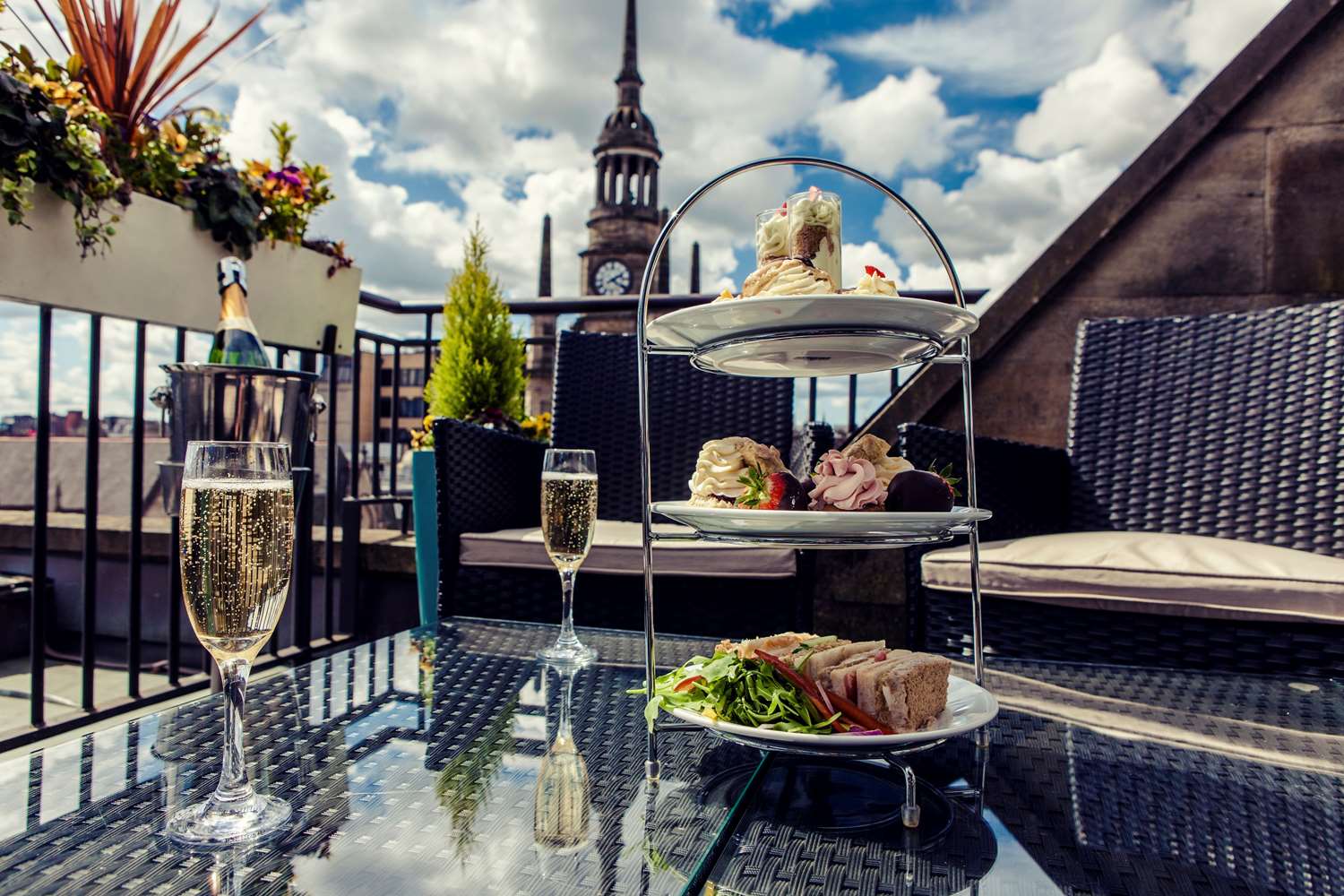 Carlton George Hotel by null