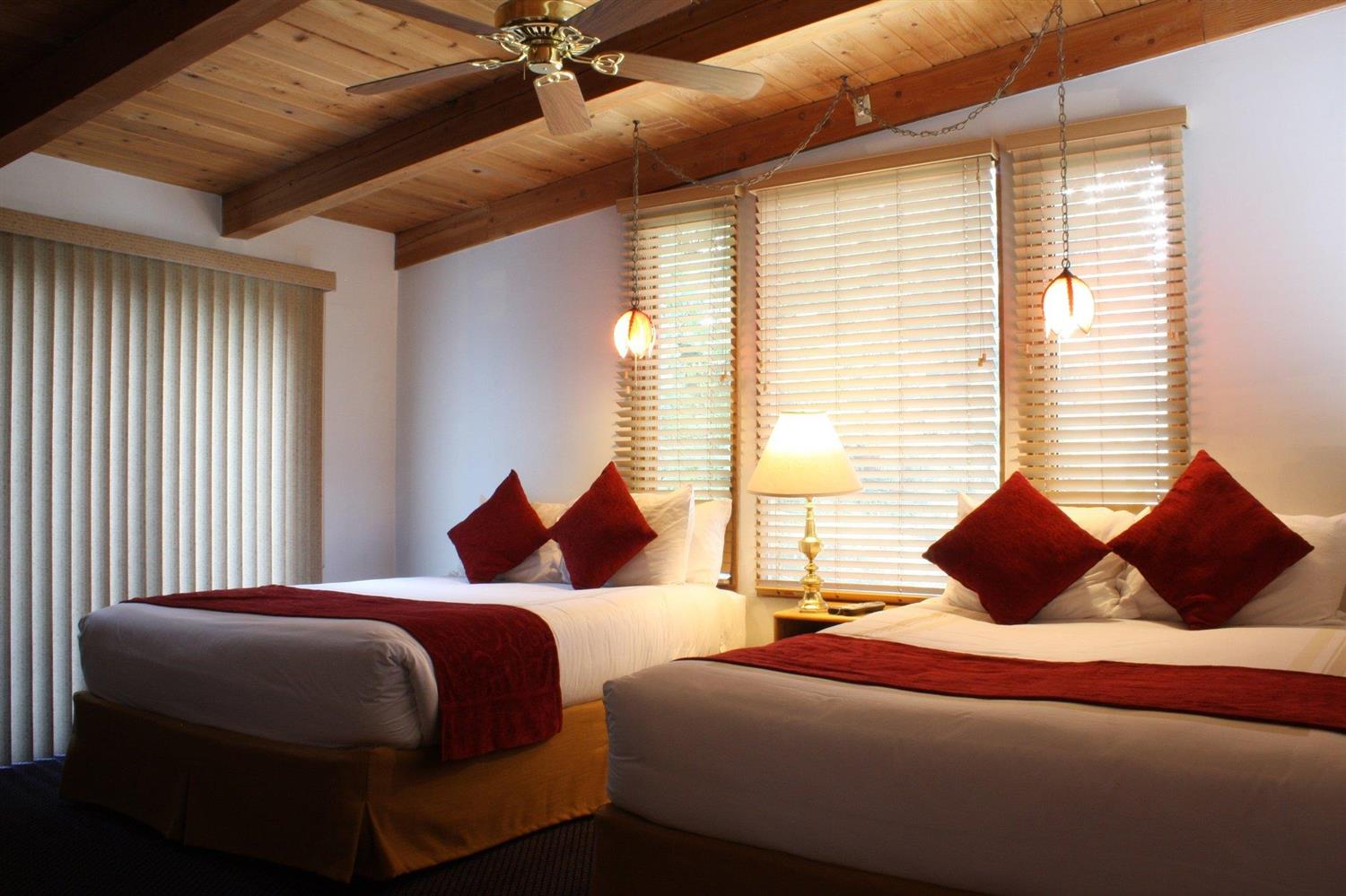 St Moritz Lodge by null