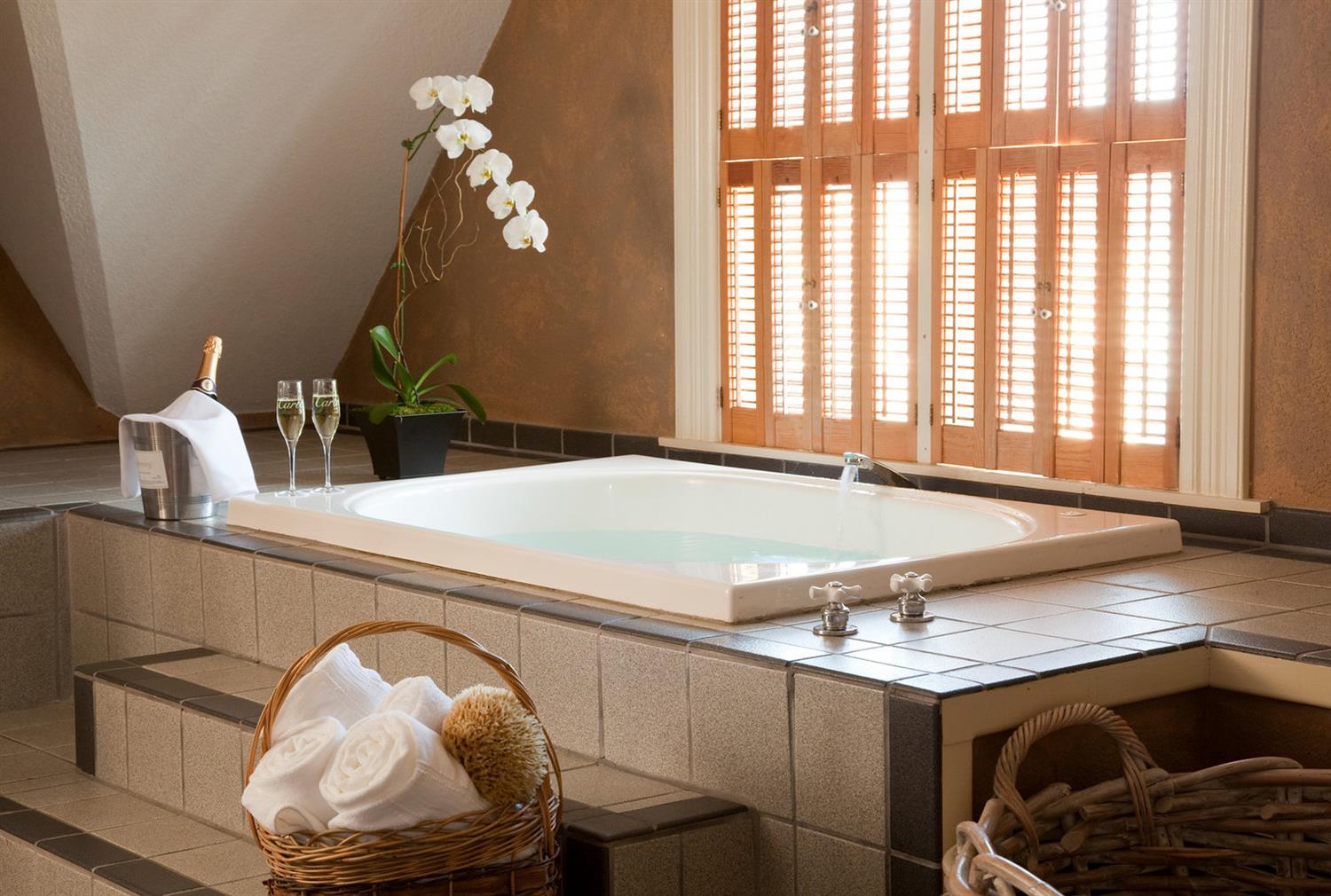 Carter House Inns & Restaurant 301 by null