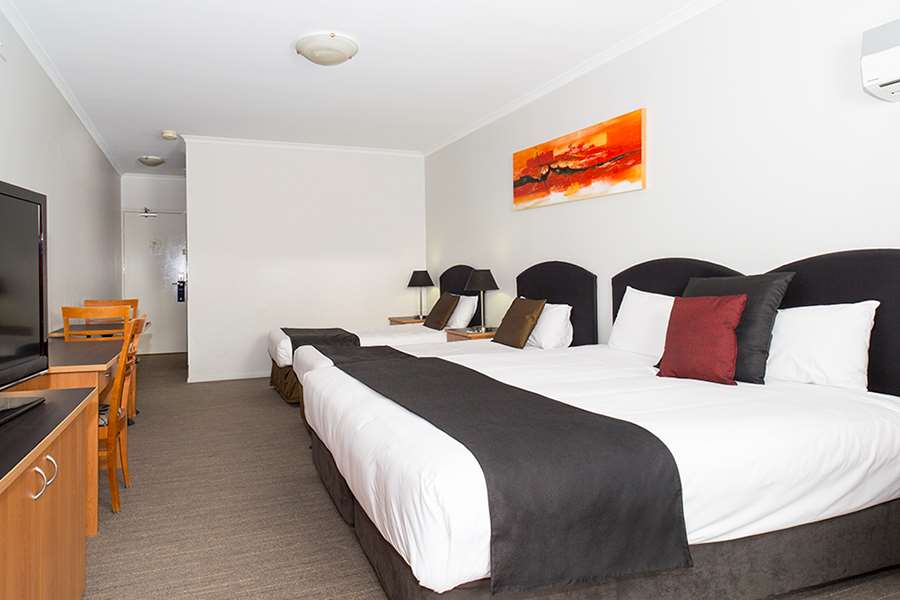 Alpha Hotel Canberra by null