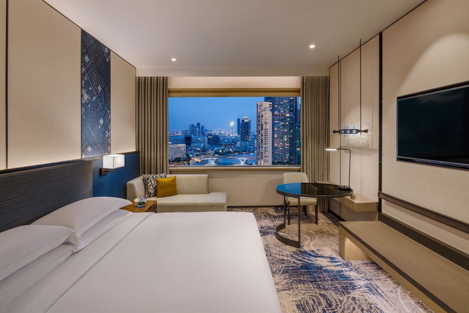 Millennium Hilton Bangkok photo 3