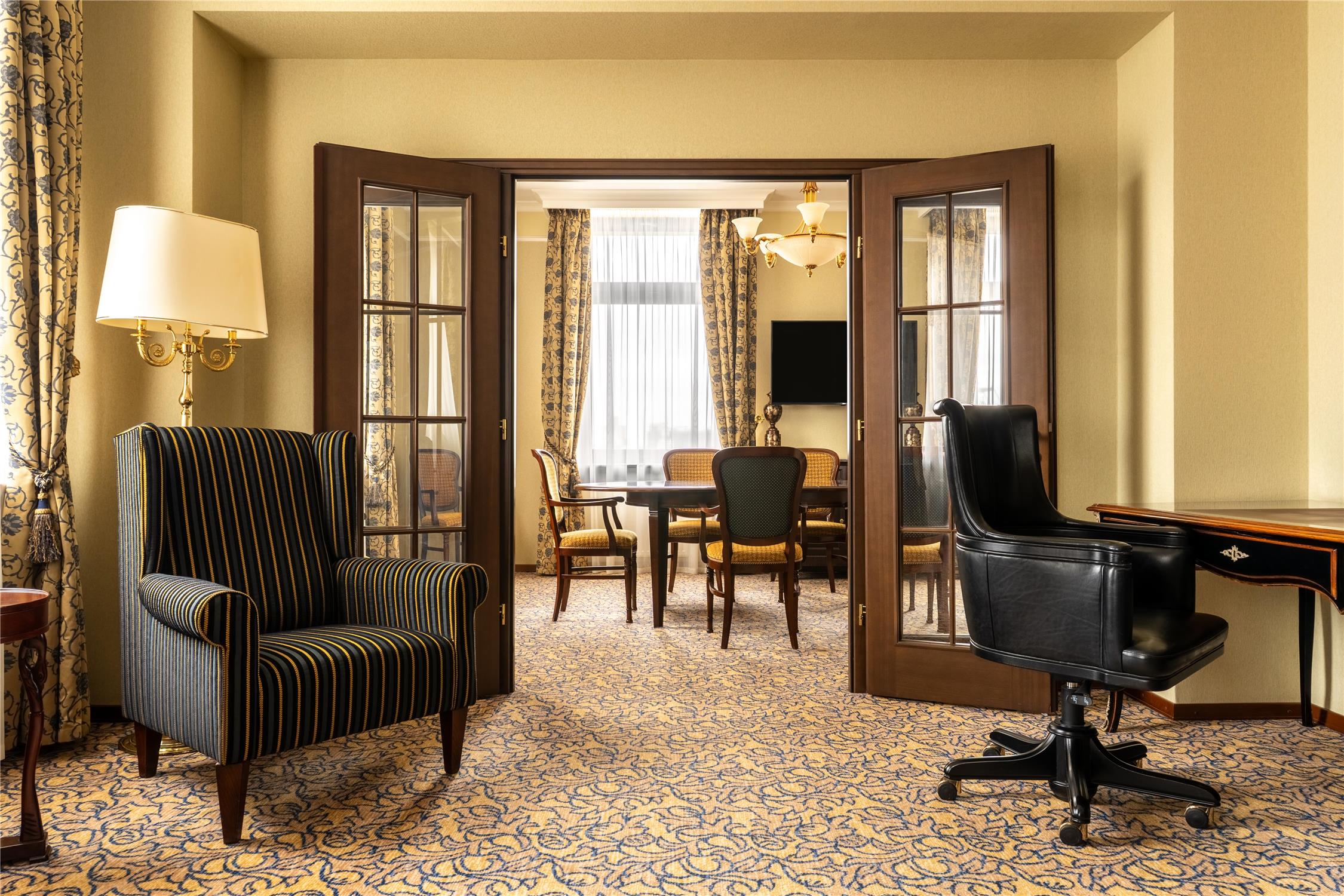 Hilton Moscow Leningradskaya photo 2