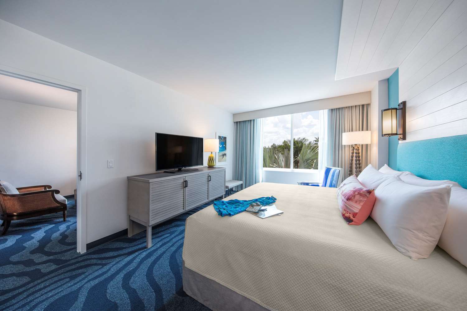Loews Sapphire Falls Resort at Universal Orlando by null