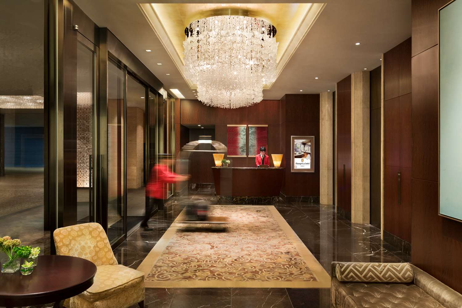 Shangri-La Tokyo by null