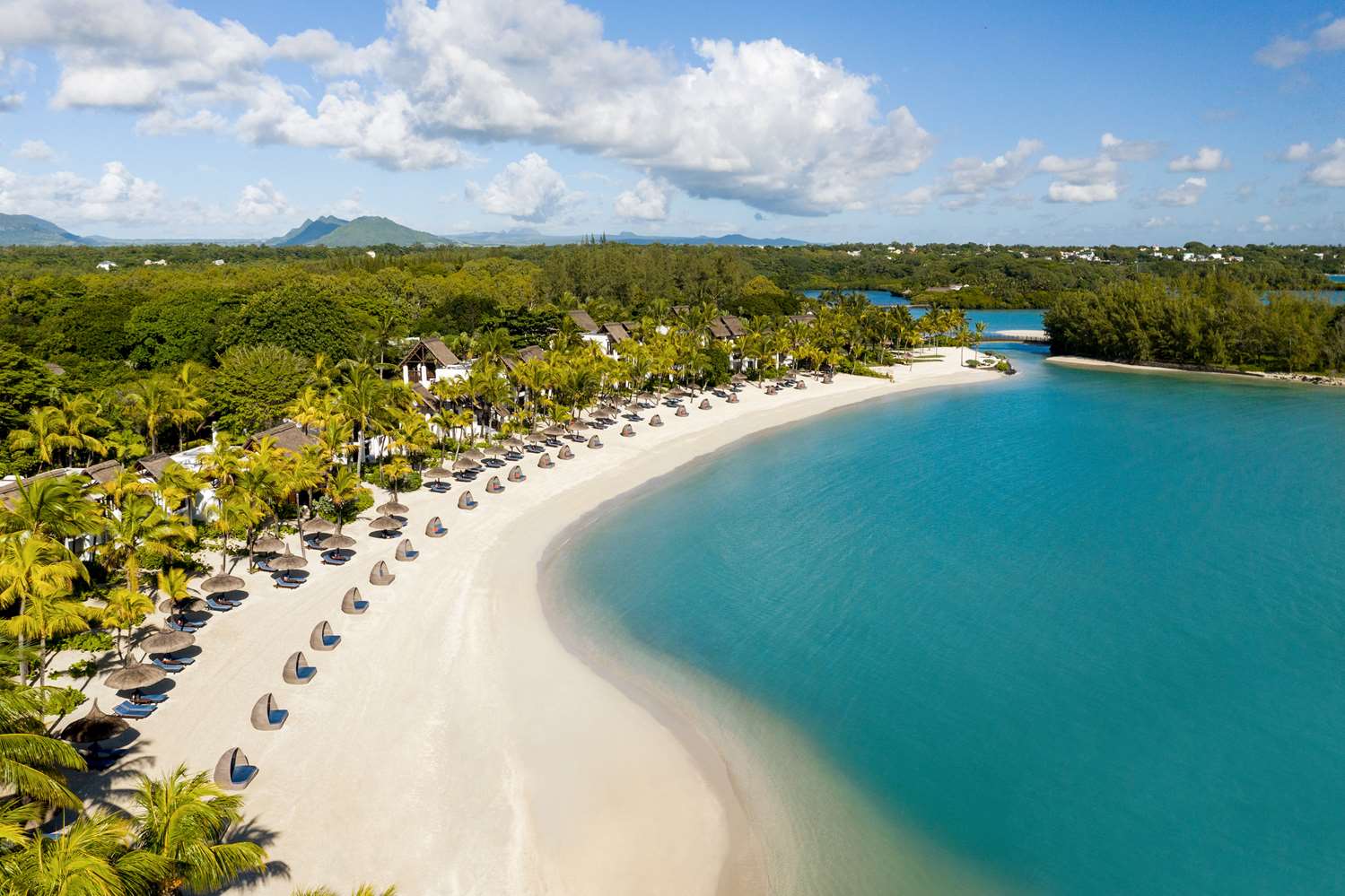 香格里拉毛里求斯度假村海滩(Plage de Shangri-La Mauritius Resort) 🏖️,毛里求斯岛（毛里求斯 ）查看所有功能、照片、评论。
