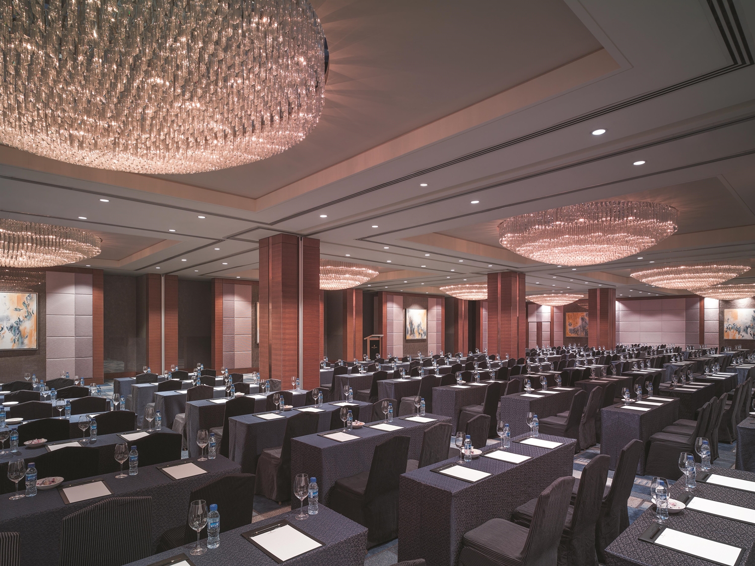 Makati Shangri-La by null