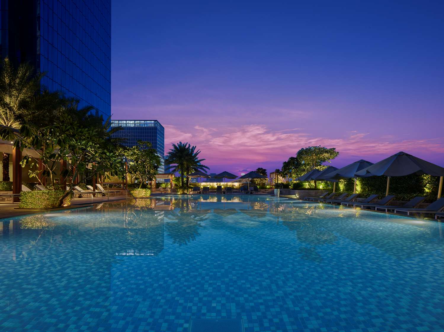 Shangri-La The Fort, Manila by null