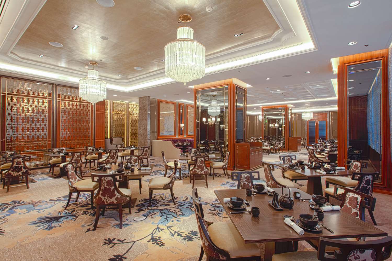 Shangri-La The Fort, Manila by null